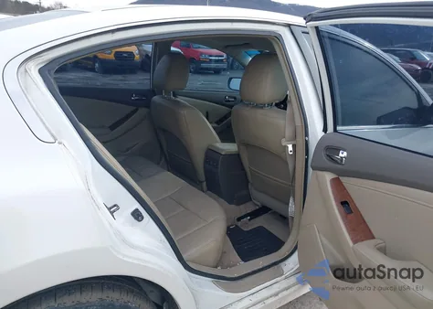 2009 Nissan Altima 2.5 S z USA, uszkodzony, nr VIN 1N4AL21E09N544182